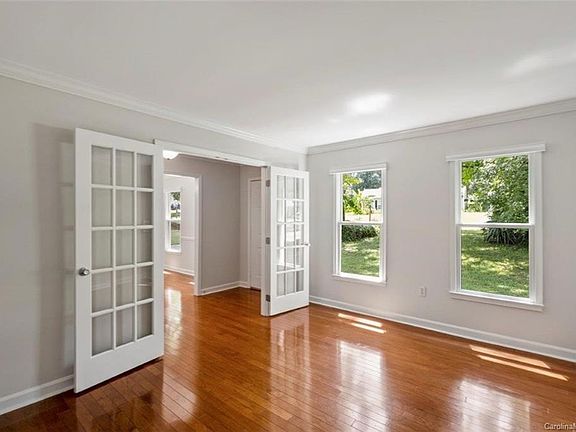 5th image of 7729 Winterset Dr