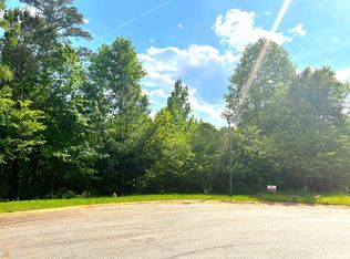81 Richmond Dr, Lagrange, GA 30240