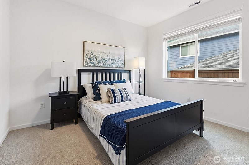 5th image of 6563 SE 8th Place