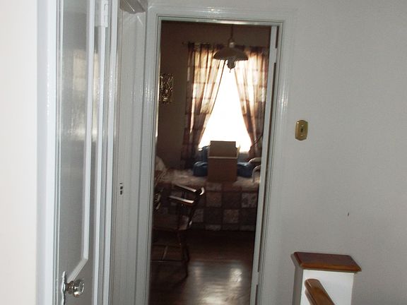 5th image of 6729 Grovers Ave