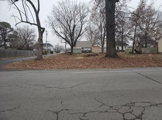 1004 S Market St, Mount Vernon, MO 65712