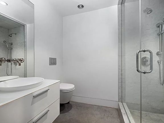 4th image of 306 Elizabeth St #Townhouse