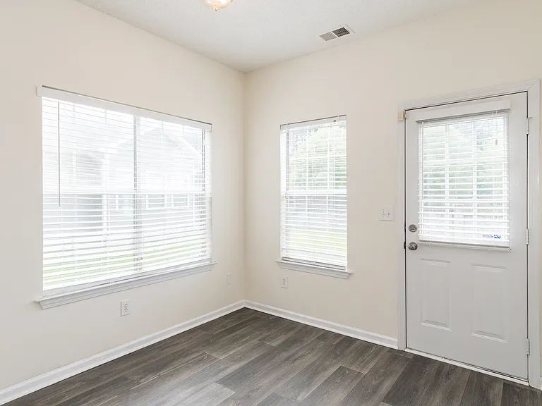 1322 Deer Trail Rd — Photo 40