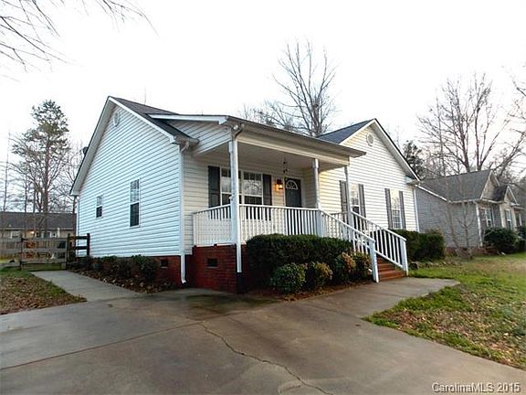 2nd image of 1637 Norfolk Ct