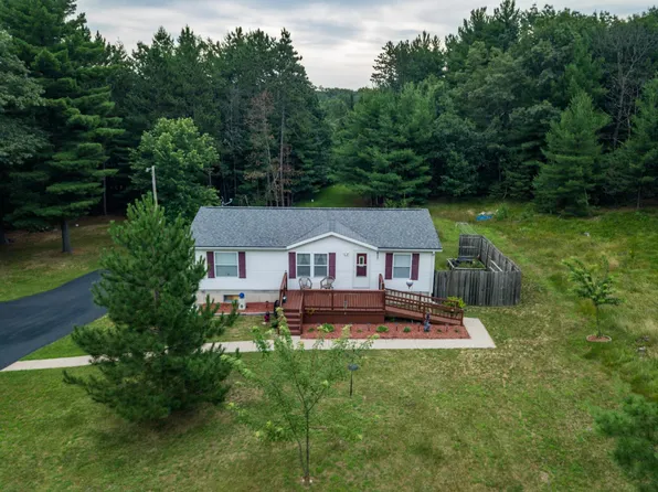 N5642 Shady Ln, Mauston, WI 53948