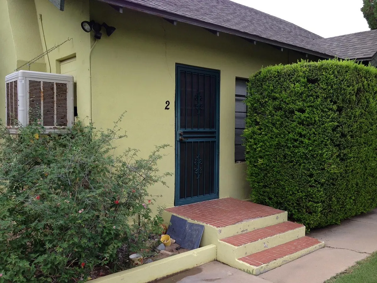 Building Photo - 312 W Lynwood St #2