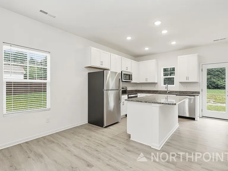 4105 Snyder Dr — Photo 5