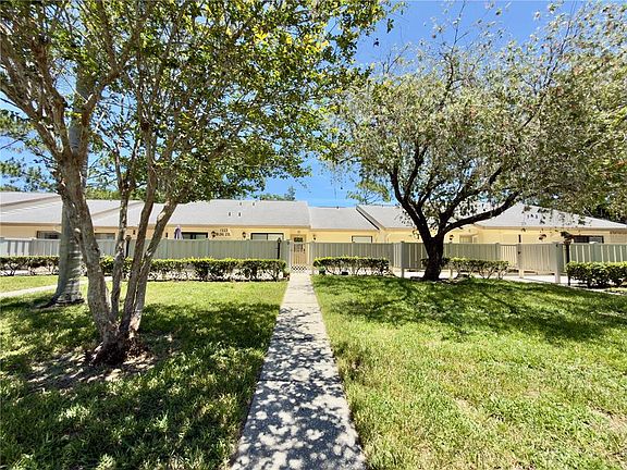 3rd image of 1333 Shady Pine Way APT D
