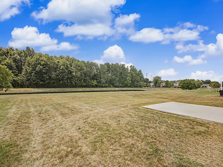 41973 Milton Dr — Photo 31