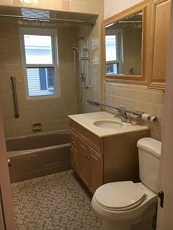 31 Billings Ave #1 — Photo 9