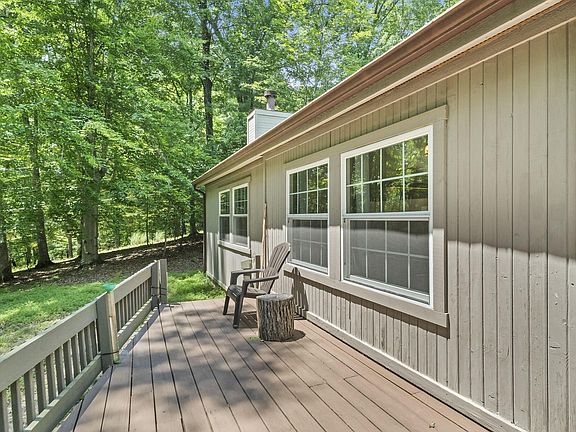 5th image of 1733 Mohican Ln