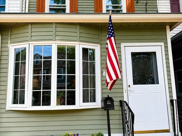 525 Locust St, Bristol, PA 19007