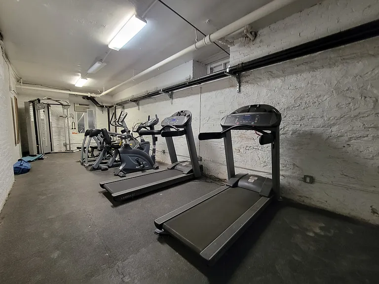 500 Cathedral Pkwy #3C — Photo 15