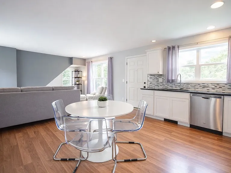 605 S Aurora St — Photo 21