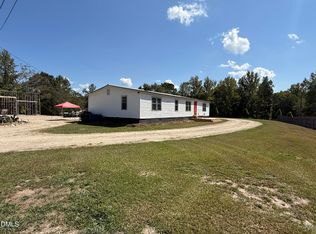 1922 Christian Light Rd, Fuquay Varina, NC 27526