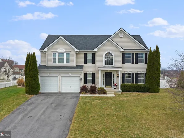 67 Bridle Hill Ct, Chambersburg, PA 17202