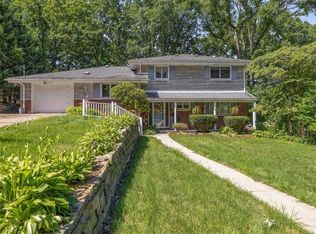 241 McLaughlin Dr, New Kensington, PA 15068