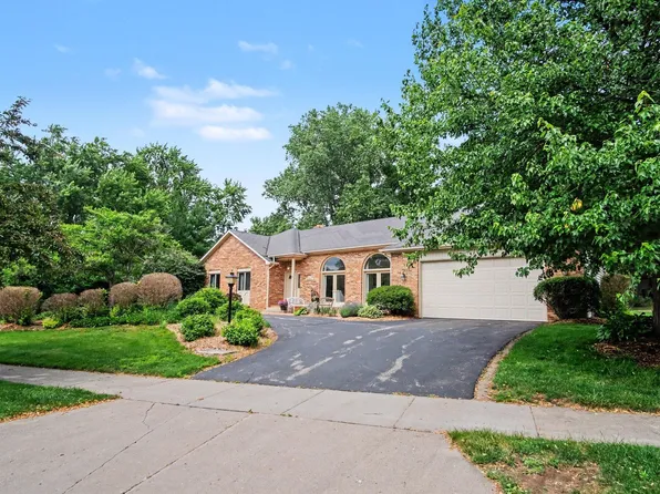 1795 Pembroke St SE, Kentwood, MI 49508