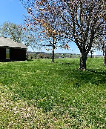 2nd image of 119 Carter Ln