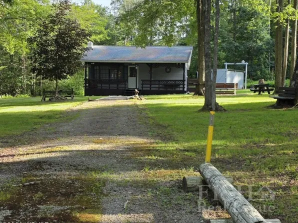 477 NW Deer Rd, Emporium, PA 15834