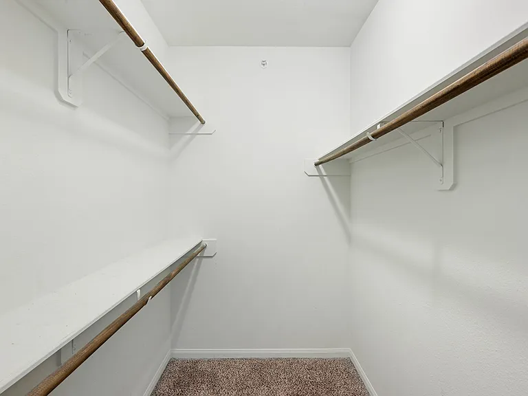Bridges of Cypress Creek Apartment Homes — Photo 5