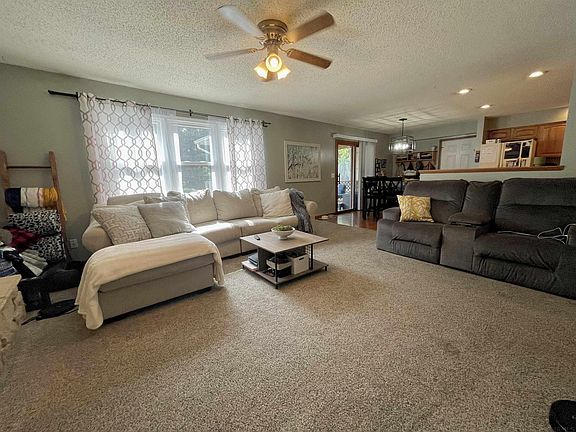 5th image of 11142 Hunter Dr