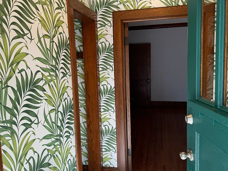 3231 Emerson Ave S — Photo 5