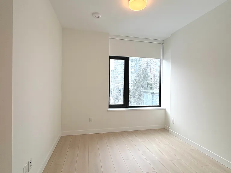 626 Claremont St #810 — Photo 10