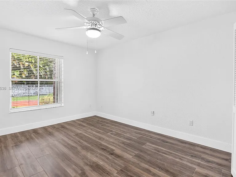 14121 SW 97th Ave — Photo 23