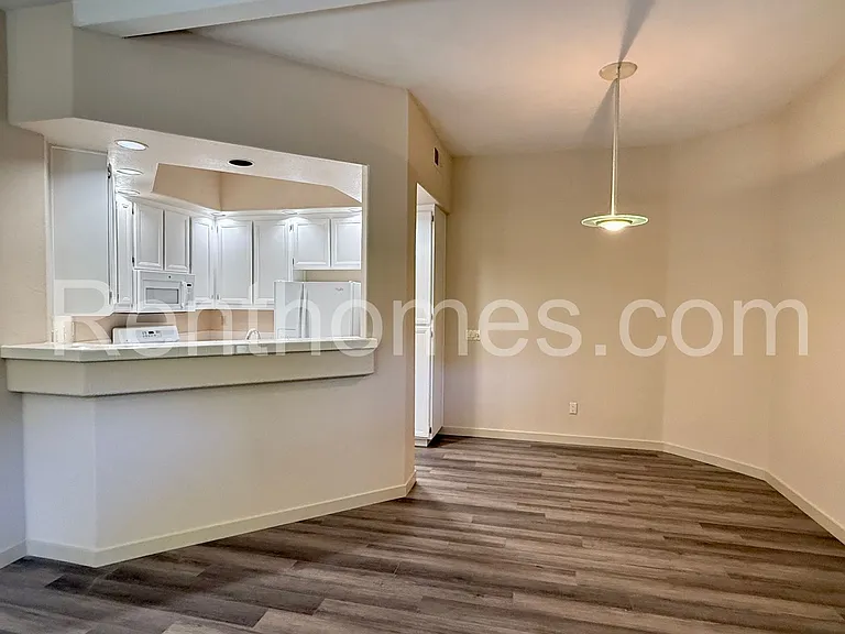 11295 Provencal Pl — Photo 8
