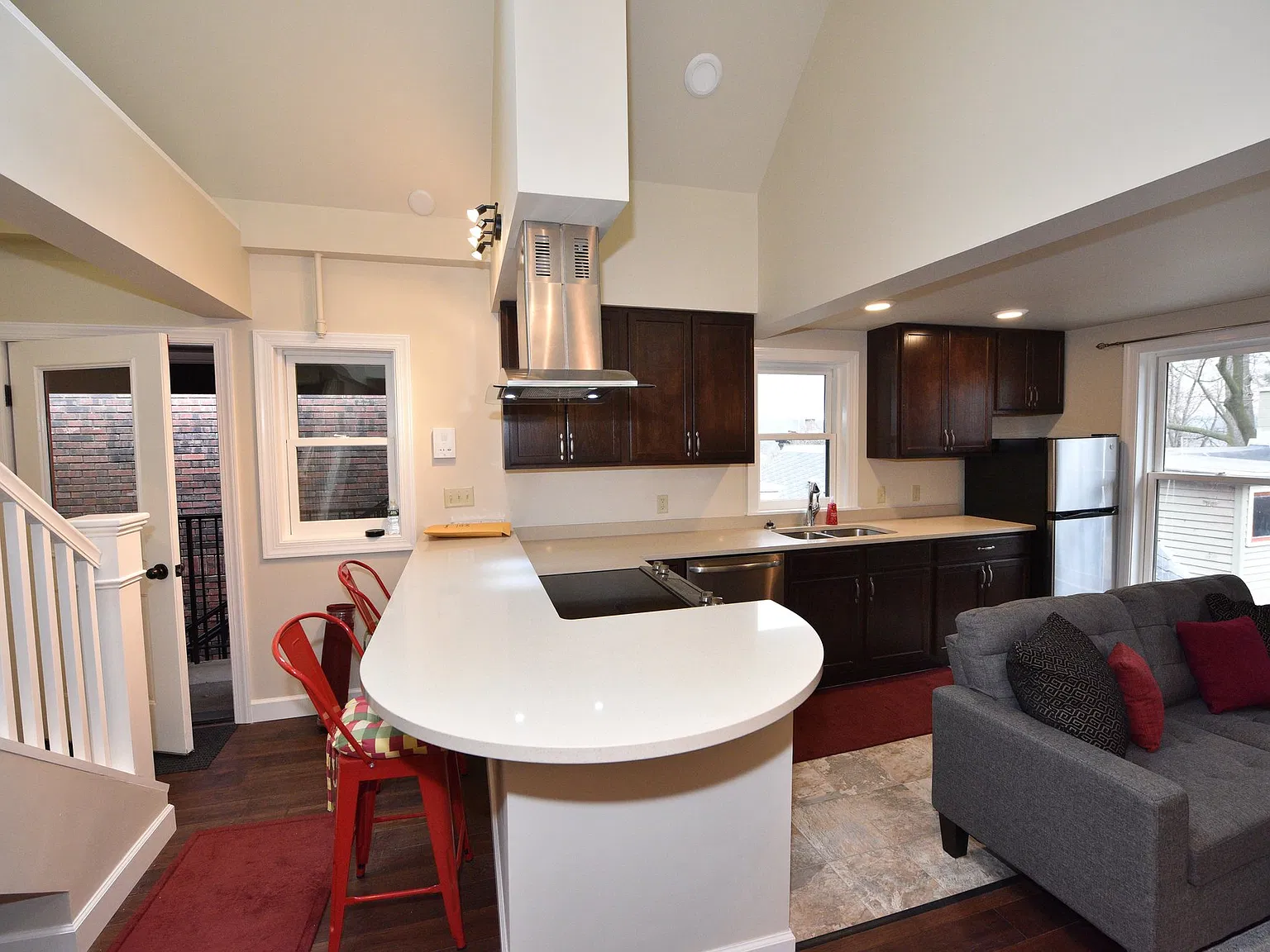 406 Stewart Ave - Apartment 3B — Photo 2