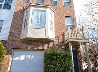 46762 Southern Oaks Ter, Sterling, VA 20164