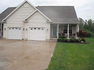 4132 Sheldon Rd, Orchard Park, NY 14127