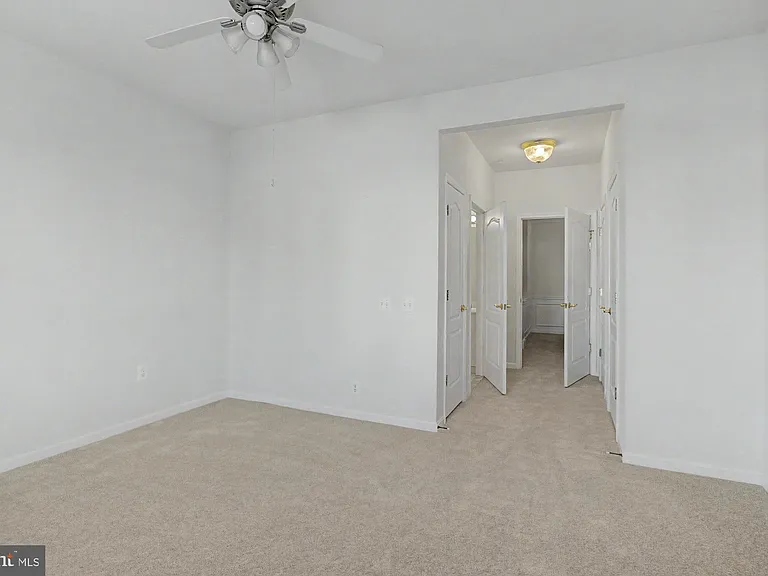407 Aggies Cir #4-D — Photo 16