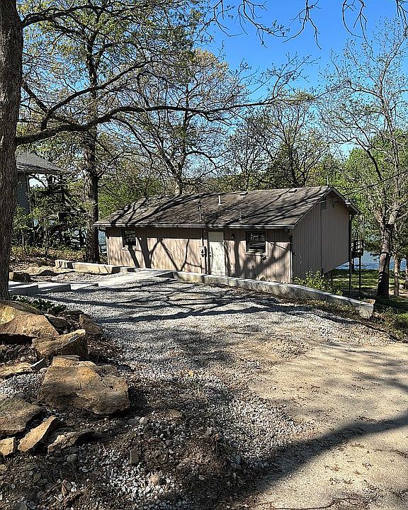 1st image of 4961 Saratoga Dr
