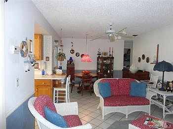 5th image of 6317 Hofstra Ct W