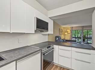 3200 Virginia Ave S APT 215, Saint Louis Park, MN 55426