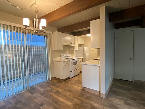 3rd image of 2714 N St #8