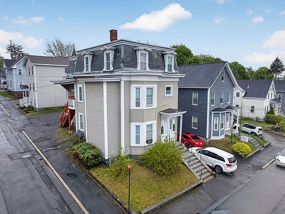 4th image of 70 Myrtle Ave