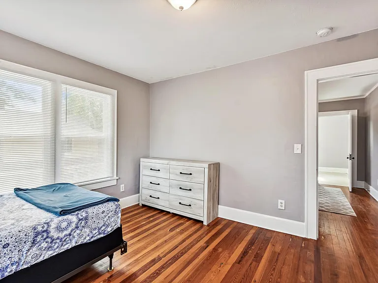 Bedroom #1