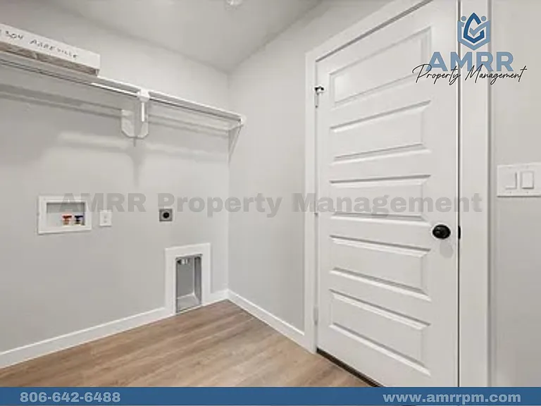 2304 Abbeville Ave — Photo 13
