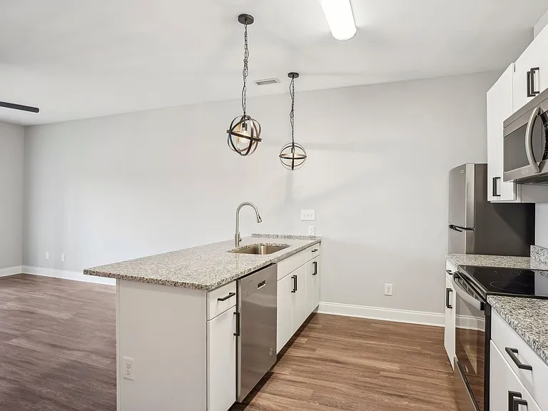 600 Station Square Apartments — Photo 17