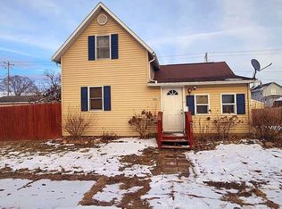 205 N Iowa St, Anamosa, IA 52205