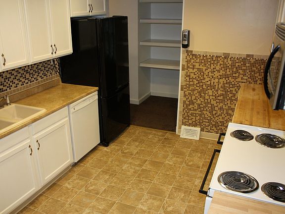 5th image of 3313 Dogwood Dr