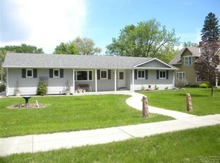 900 3rd St, Garretson, SD 57030