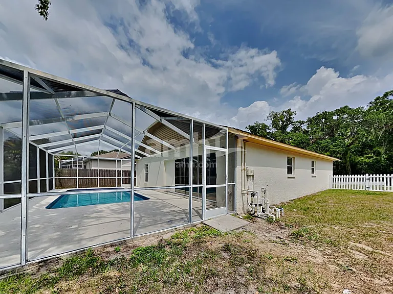 7011 Silverwood Dr — Photo 19