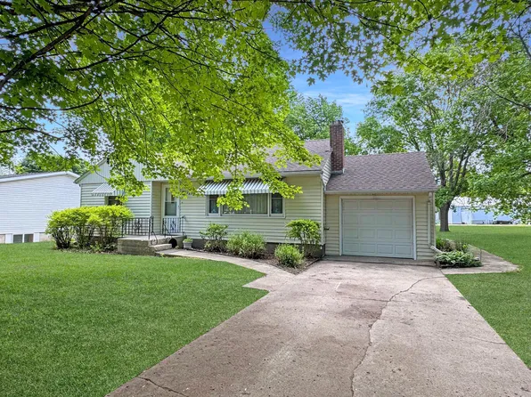 121 W St N, Lake Wilson, MN 56151