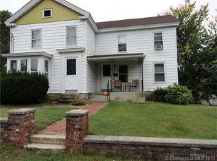 26 Oak St, Winsted, CT 06098