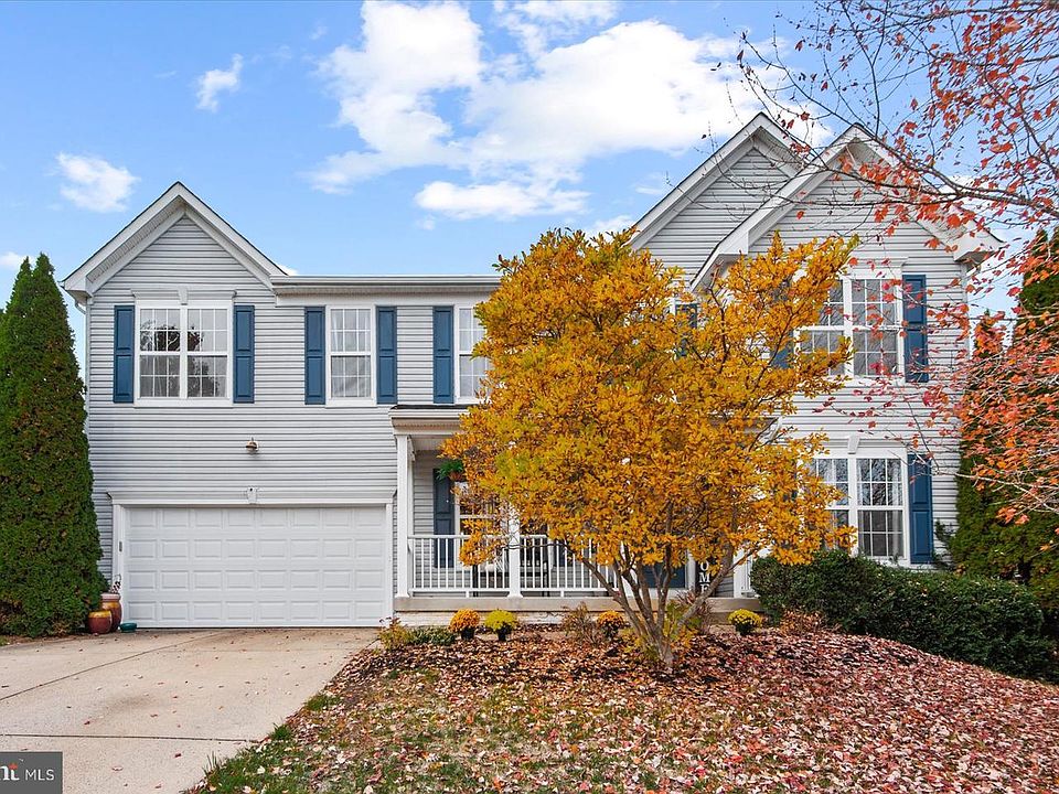 1st image of 9 Bannon Ln