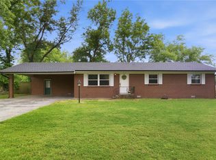 204 Kimberly Ln, Rogers, AR 72756